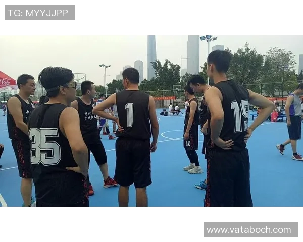 重庆篮球队在邀请赛中的默契配合与战术执行分析